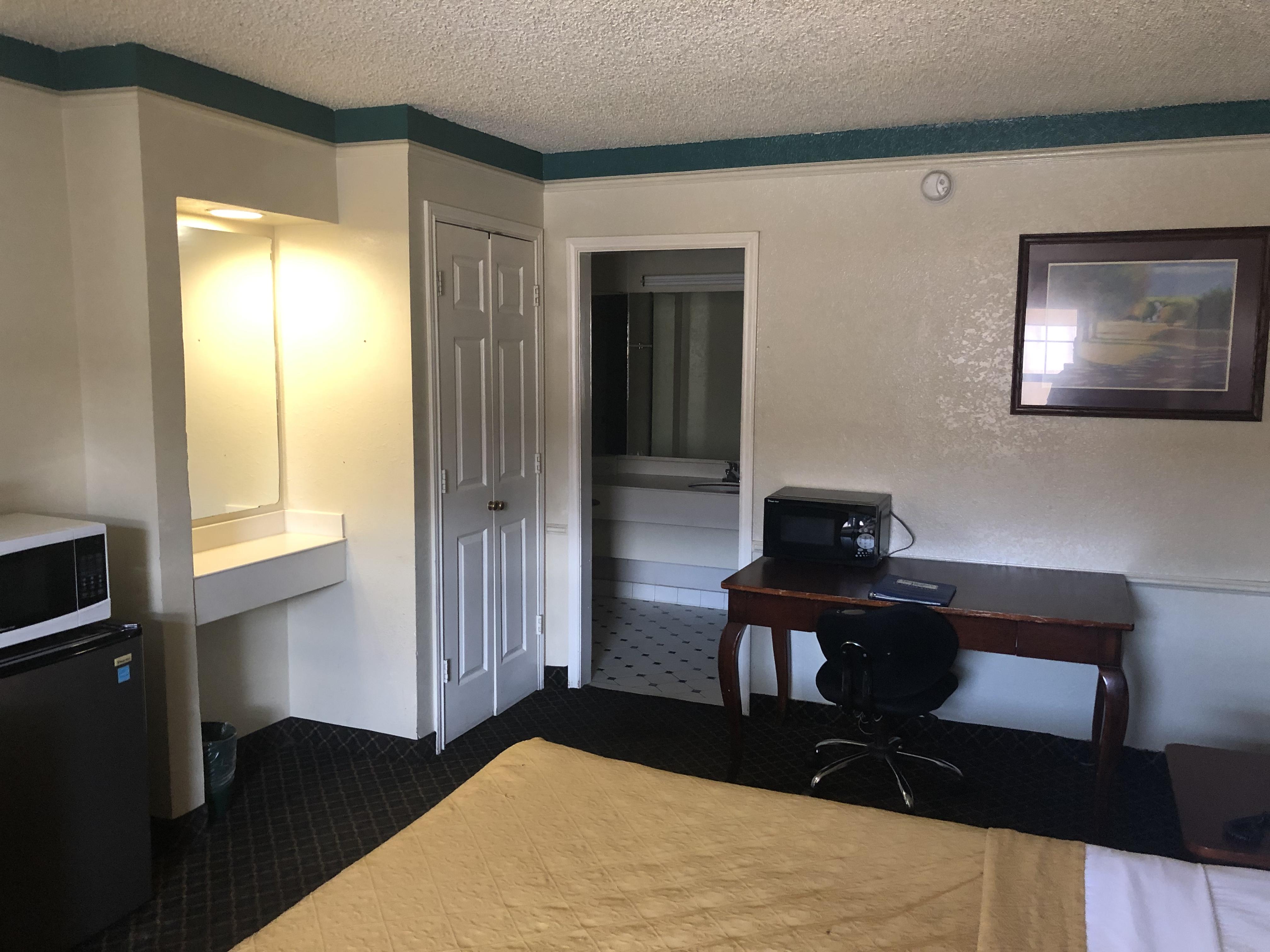 Americas Best Value Inn DEN Екстериор снимка