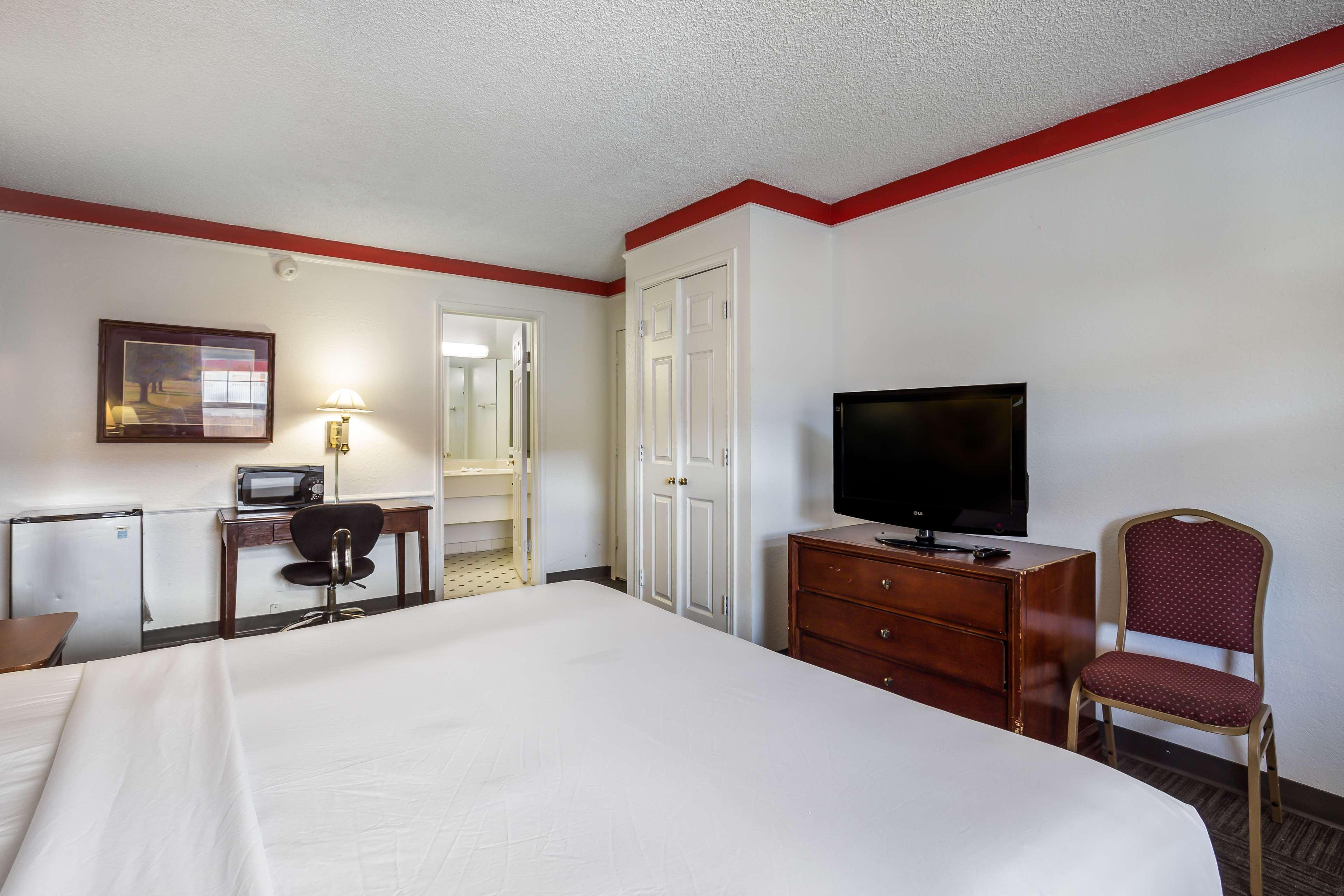 Americas Best Value Inn DEN Екстериор снимка