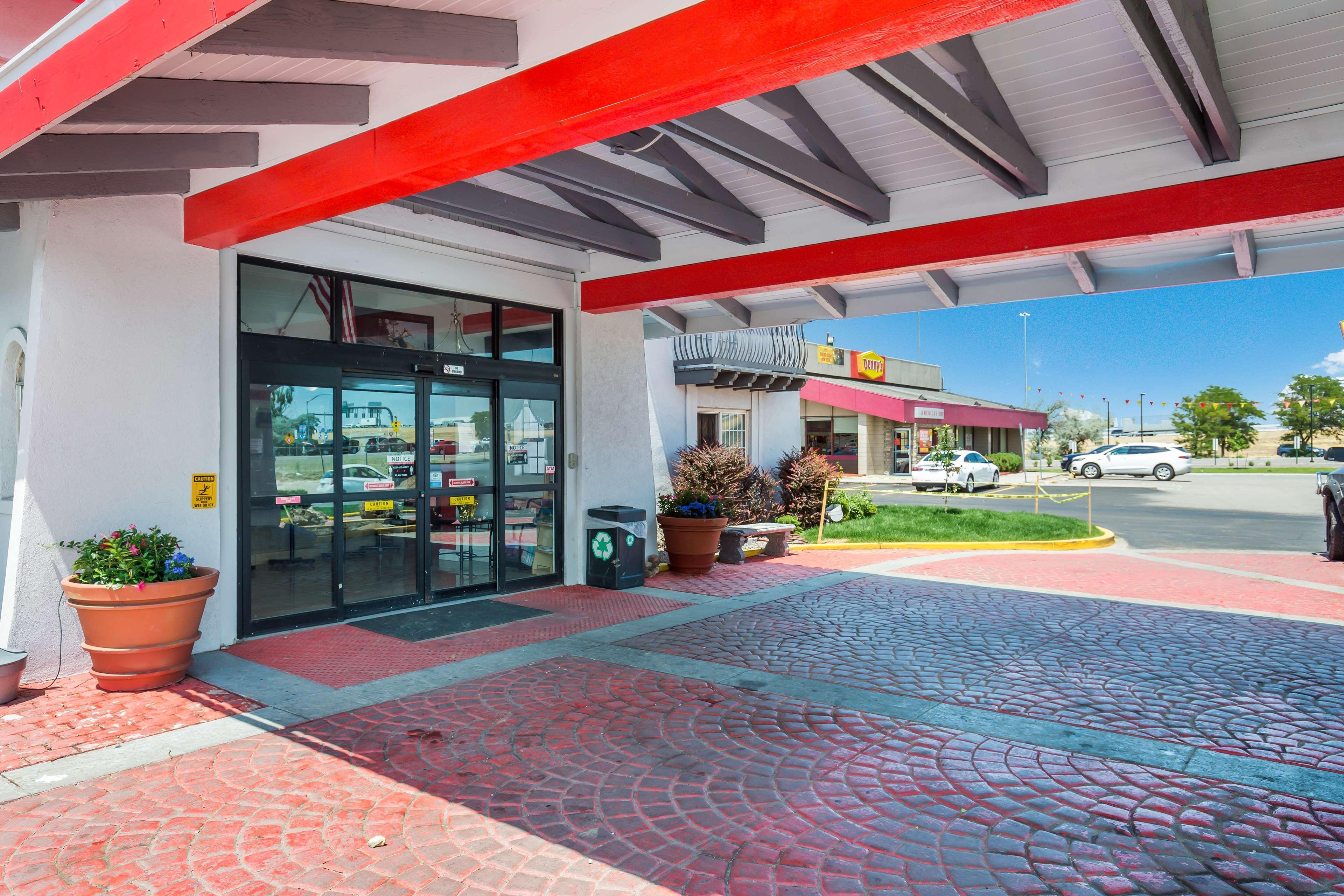 Americas Best Value Inn DEN Екстериор снимка