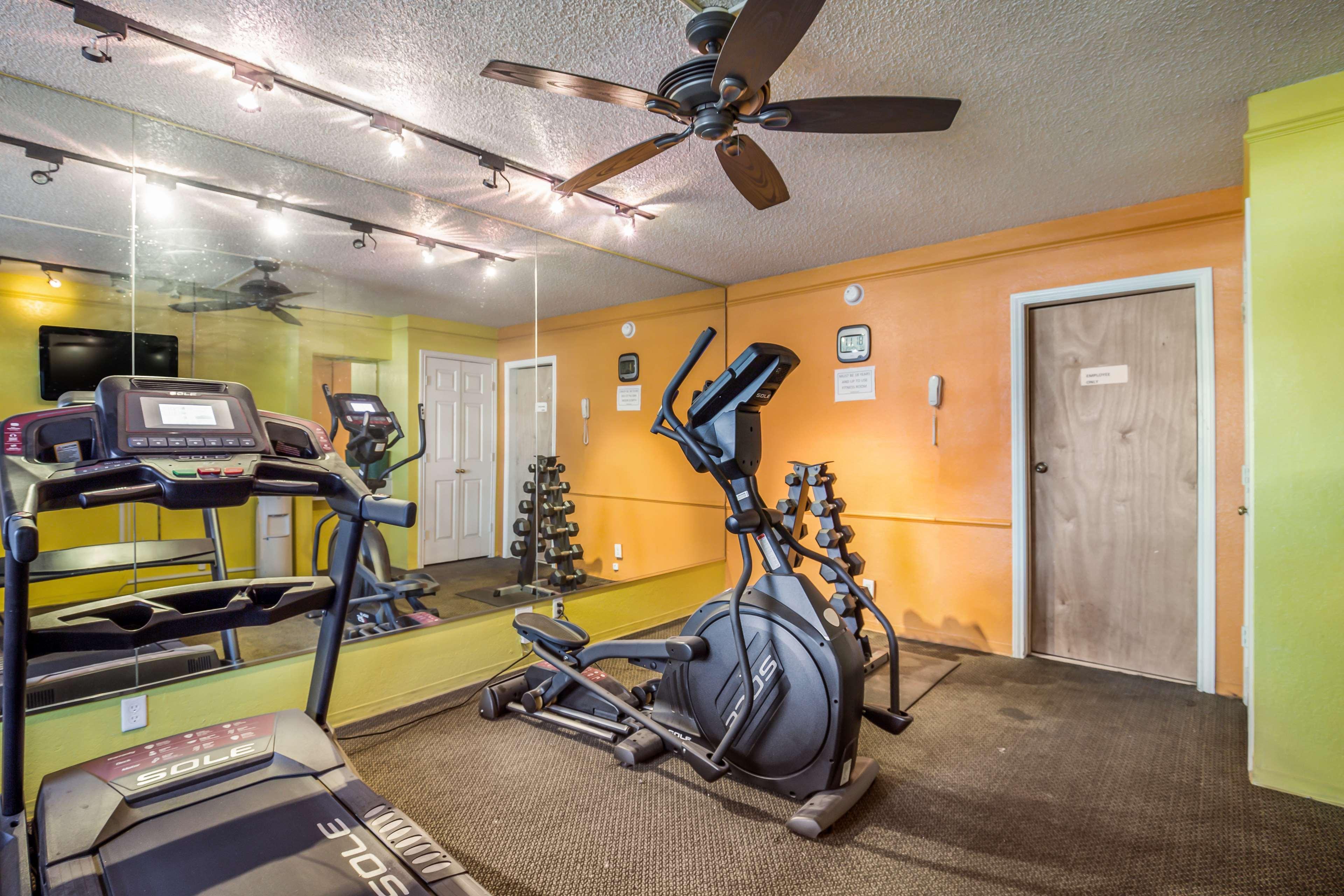 Americas Best Value Inn DEN Екстериор снимка