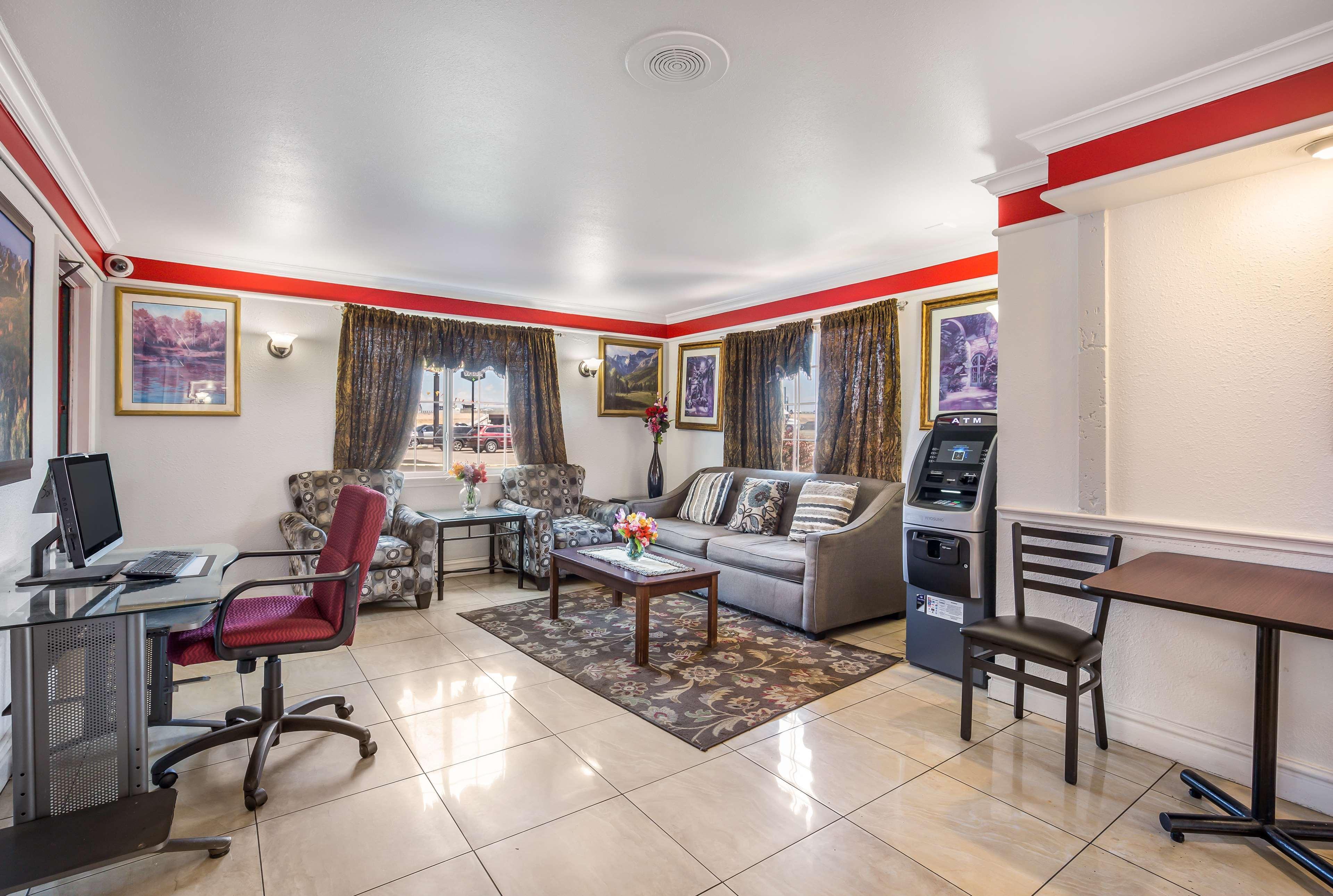 Americas Best Value Inn DEN Екстериор снимка